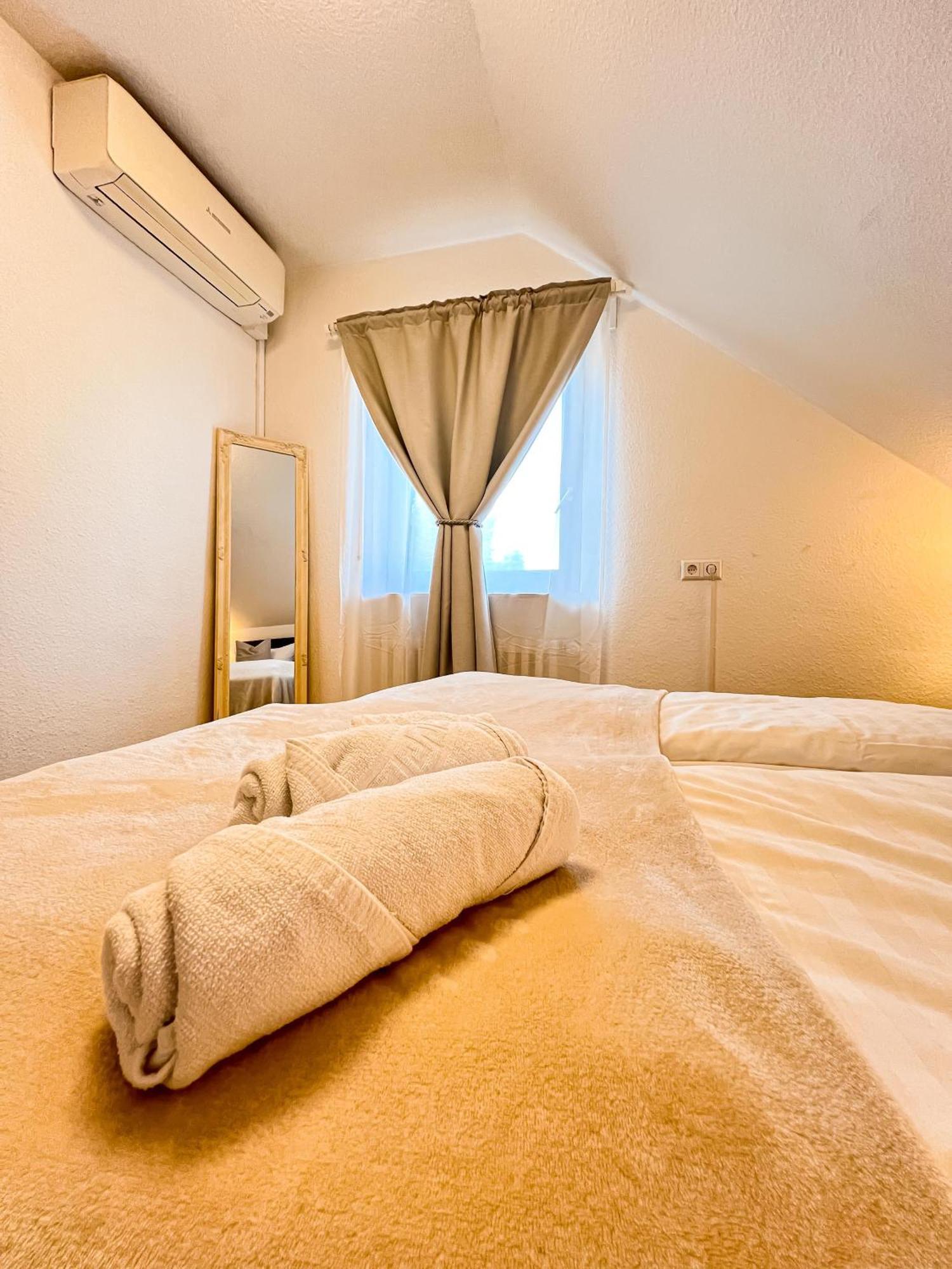 Epa Apartment - France Style Руст Экстерьер фото